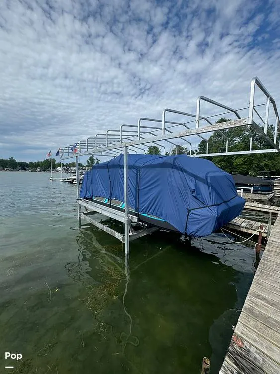 Slide: The Image of Sea-Doo Switch Cruise 21 2022 - 16089408