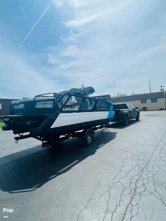 Slide: The Image of Sea-Doo Switch Cruise 21 2022 - 16065014