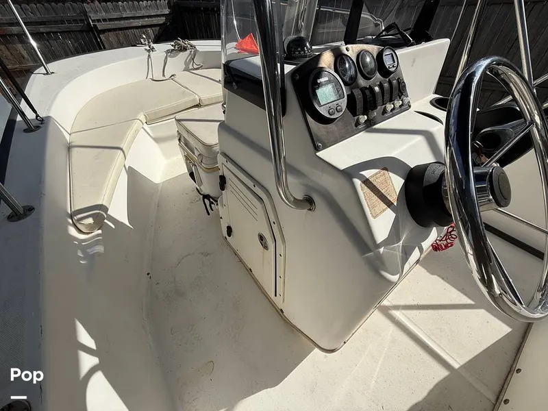 Slide: The Image of Boston Whaler Montauk 170 2005 - 16126162