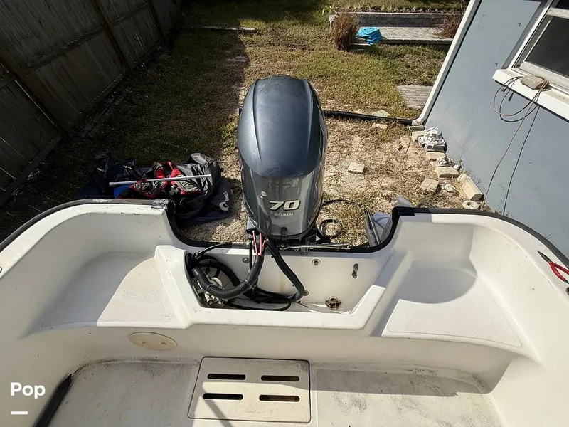 Slide: The Image of Boston Whaler Montauk 170 2005 - 16126175