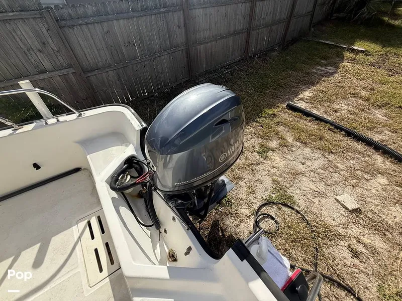 Slide: The Image of Boston Whaler Montauk 170 2005 - 16126178