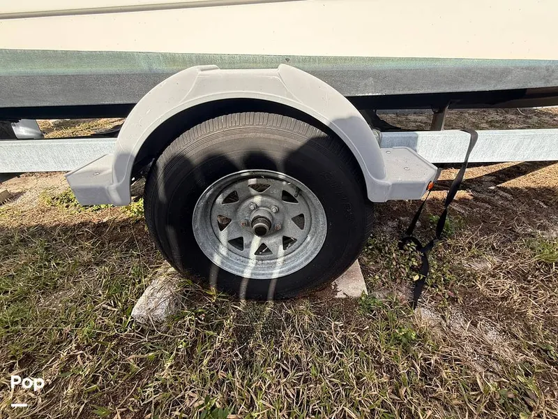 Slide: The Image of Boston Whaler Montauk 170 2005 - 16126189