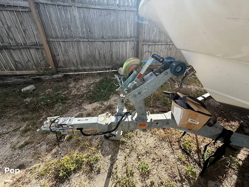 Slide: The Image of Boston Whaler Montauk 170 2005 - 16126218