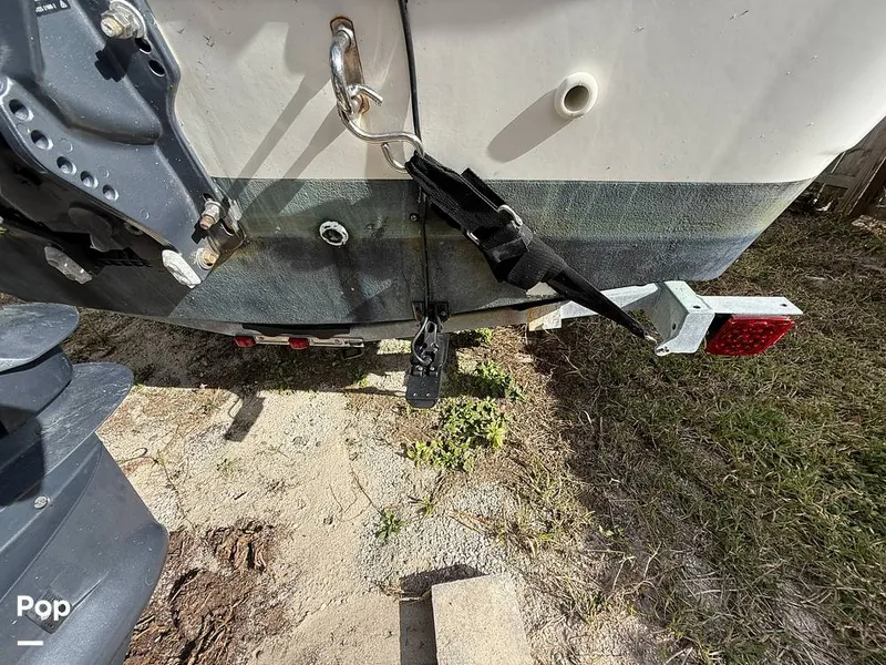 Slide: The Image of Boston Whaler Montauk 170 2005 - 16126221