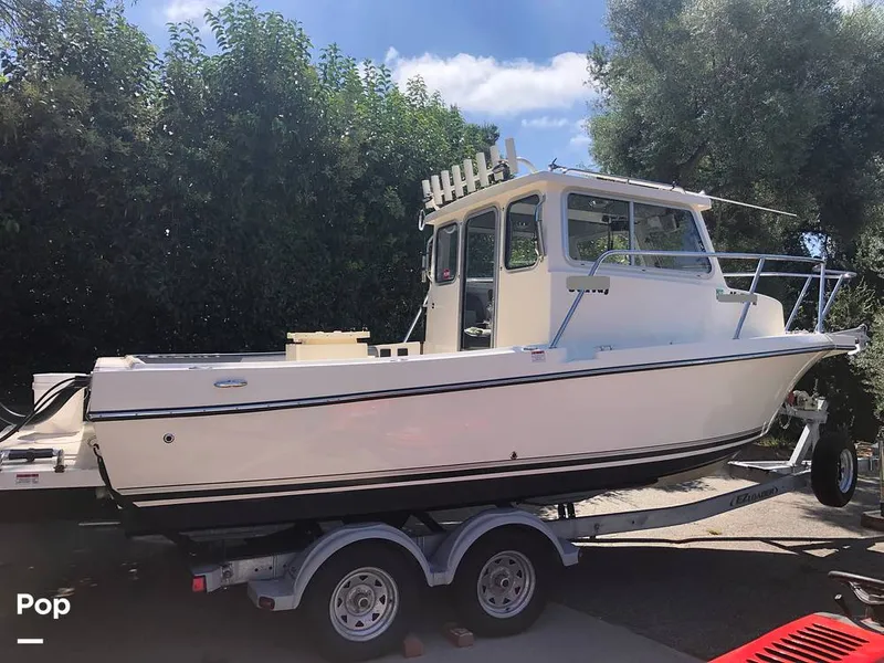 The Image of Defiance 220 Admiral 2022 - 16061763