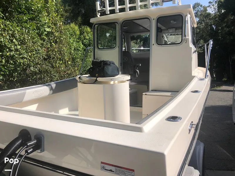 Slide: The Image of Defiance 220 Admiral 2022 - 16061629