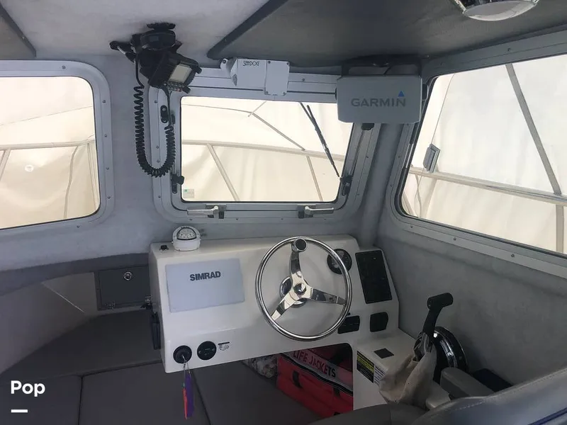 Slide: The Image of Defiance 220 Admiral 2022 - 16132416