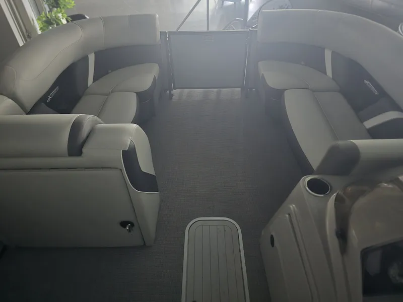 Slide: The Image of Sylvan MIRAGE X3 2024 - 7