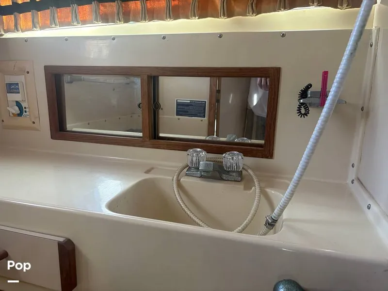 Slide: The Image of Bertram 33 Sportfisherman 1984 - 16197538