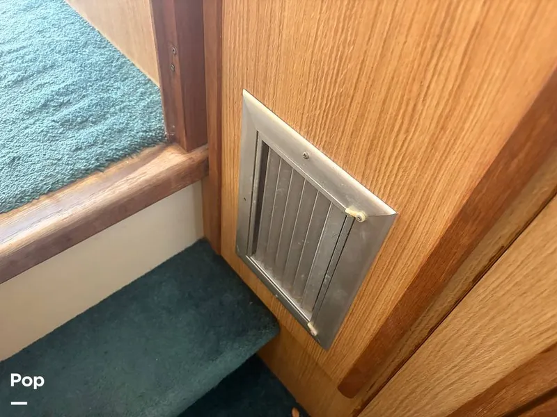 Slide: The Image of Bertram 33 Sportfisherman 1984 - 16197549