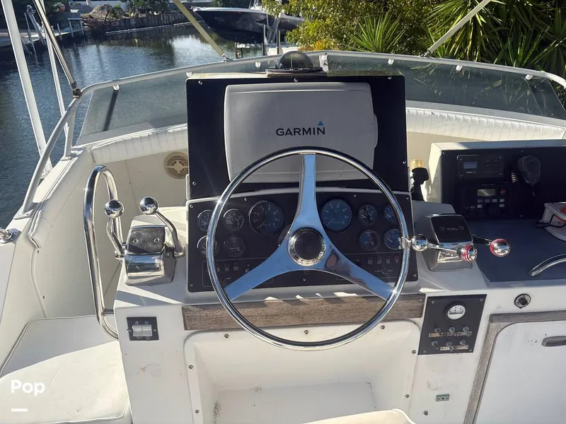 Slide: The Image of Bertram 33 Sportfisherman 1984 - 16197560