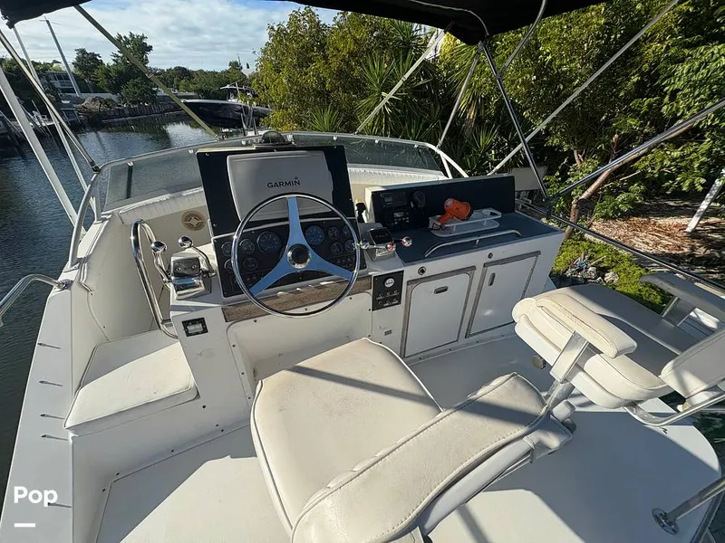 Slide: The Image of Bertram 33 Sportfisherman 1984 - 16197551