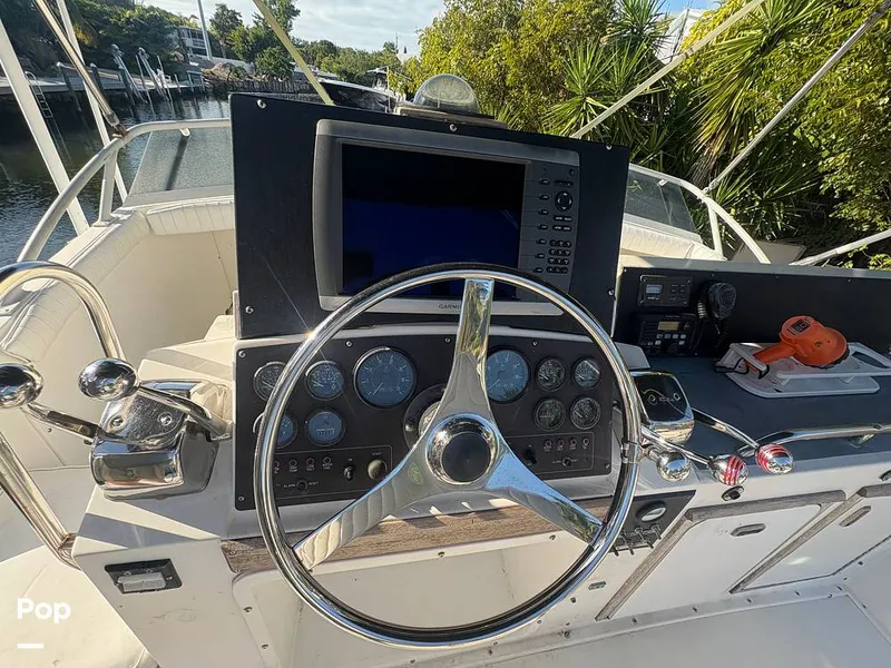 Slide: The Image of Bertram 33 Sportfisherman 1984 - 16197570