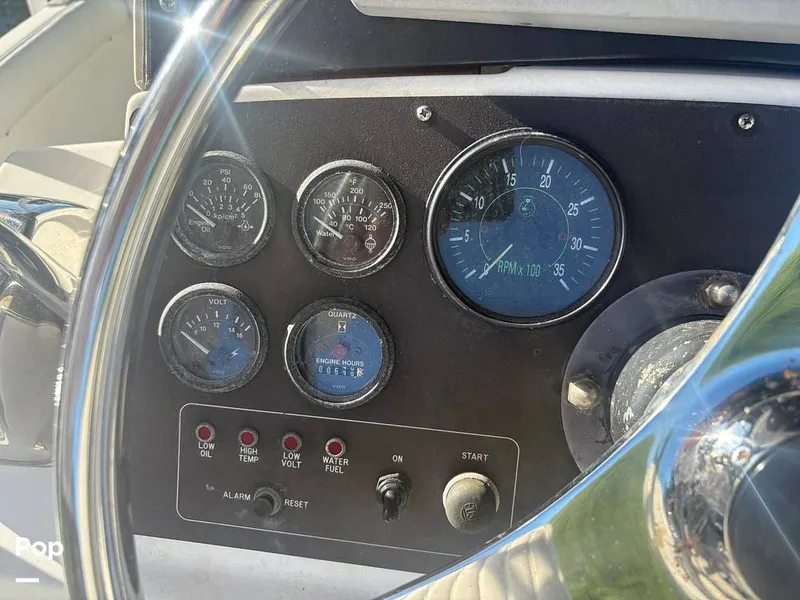 Slide: The Image of Bertram 33 Sportfisherman 1984 - 16197564