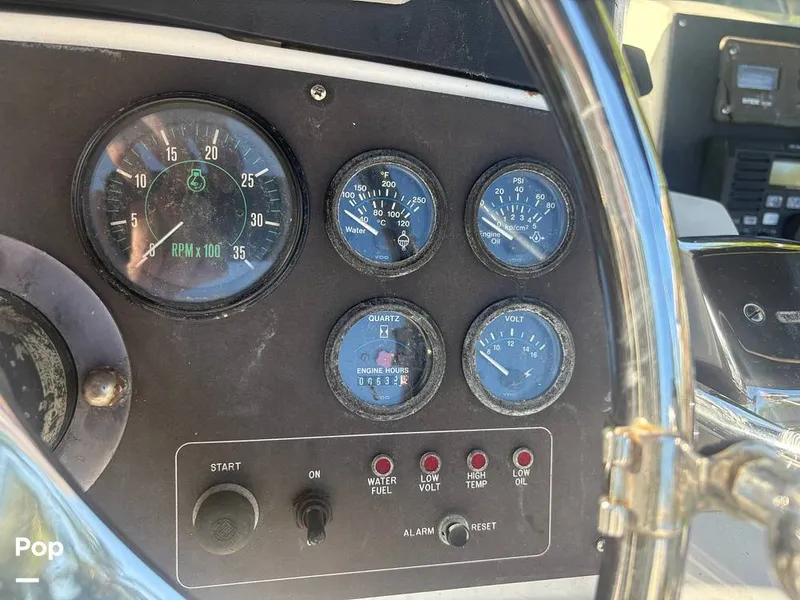 Slide: The Image of Bertram 33 Sportfisherman 1984 - 16197563