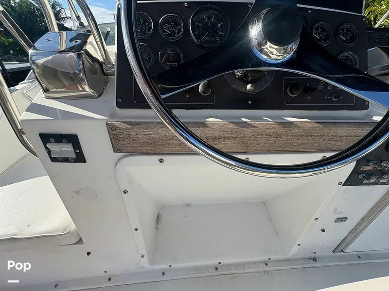 Slide: The Image of Bertram 33 Sportfisherman 1984 - 16197568