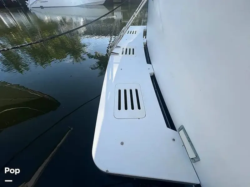 Slide: The Image of Bertram 33 Sportfisherman 1984 - 16199142