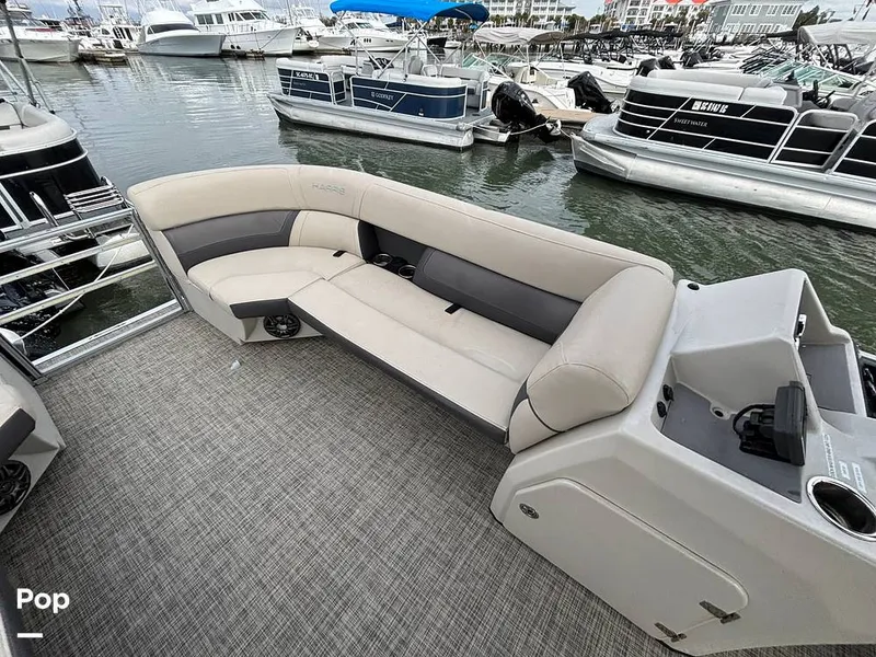 Slide: The Image of Harris 230 CR 2023 - 16108250