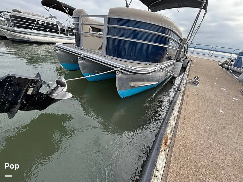 Slide: The Image of Harris 230 CR 2023 - 16108254