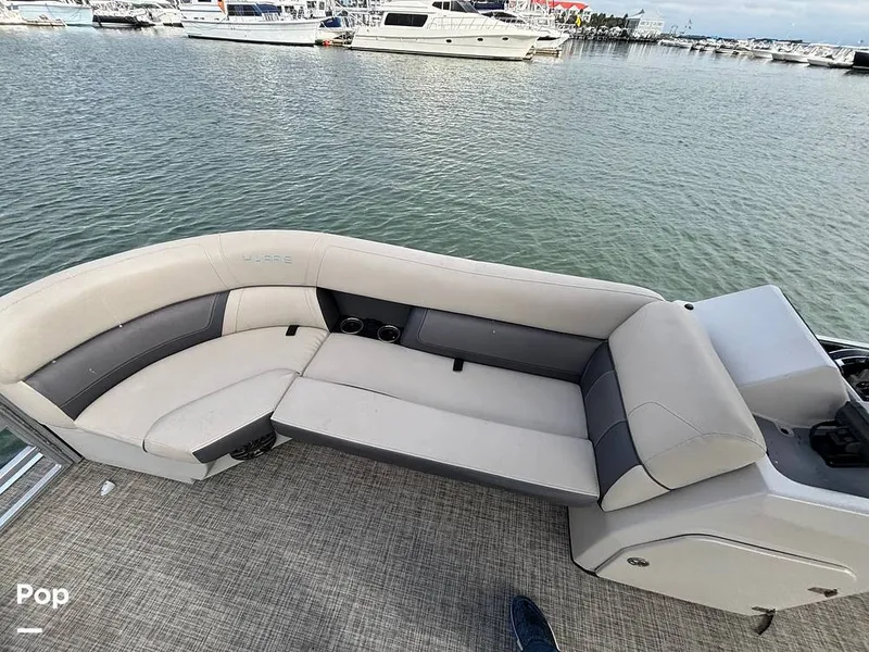 Slide: The Image of Harris 230 CR 2023 - 16107835