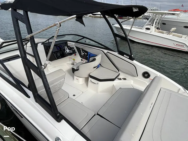 Slide: The Image of Sea Ray SPX 210 OB 2025 - 16107880