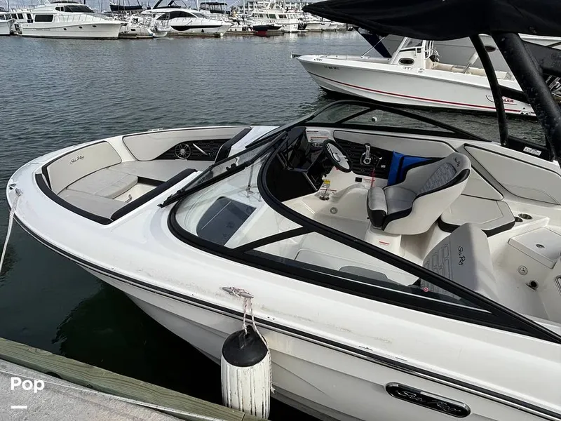 Slide: The Image of Sea Ray SPX 210 OB 2025 - 16107877