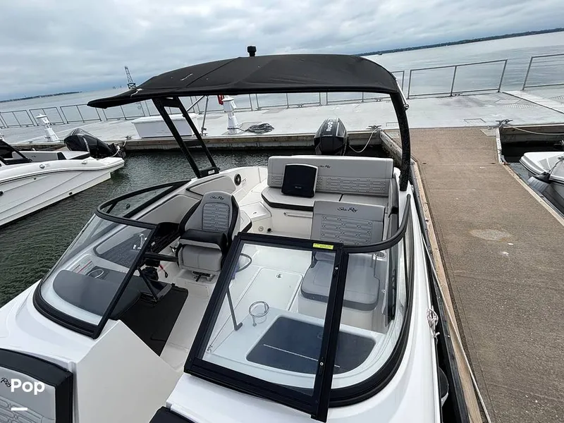Slide: The Image of Sea Ray SPX 210 OB 2025 - 16108705