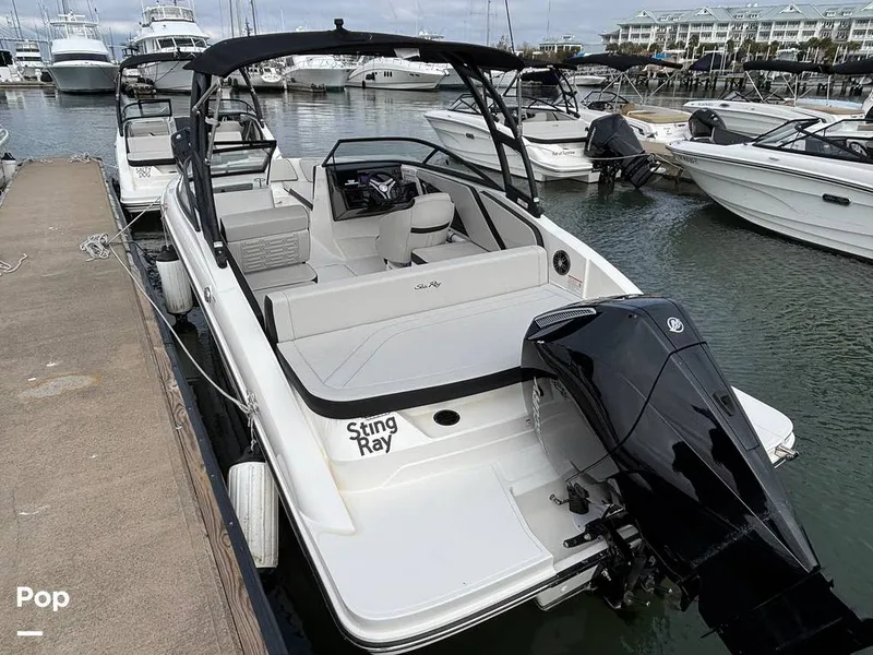 Slide: The Image of Sea Ray SPX 210 OB 2025 - 16108693