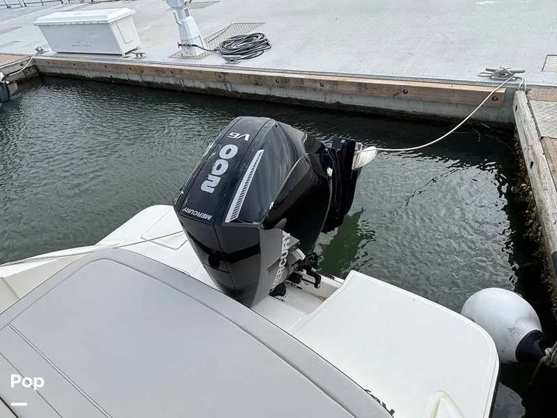 Slide: The Image of Sea Ray SPX 210 OB 2025 - 16108694