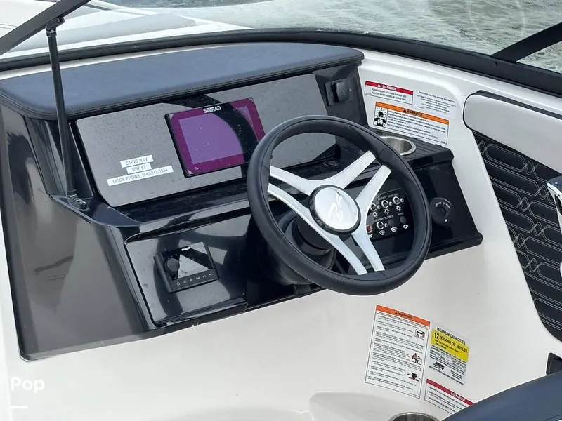 Slide: The Image of Sea Ray SPX 210 OB 2025 - 16108698