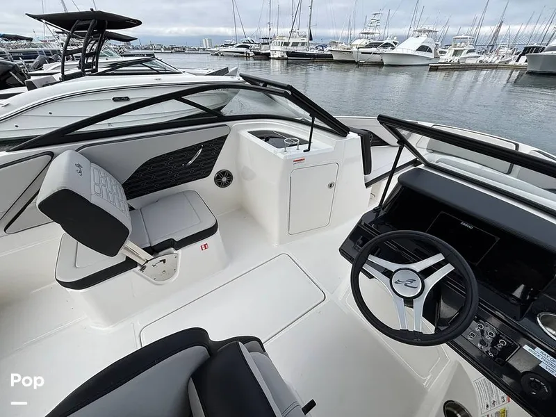 Slide: The Image of Sea Ray SPX 210 OB 2025 - 16108689