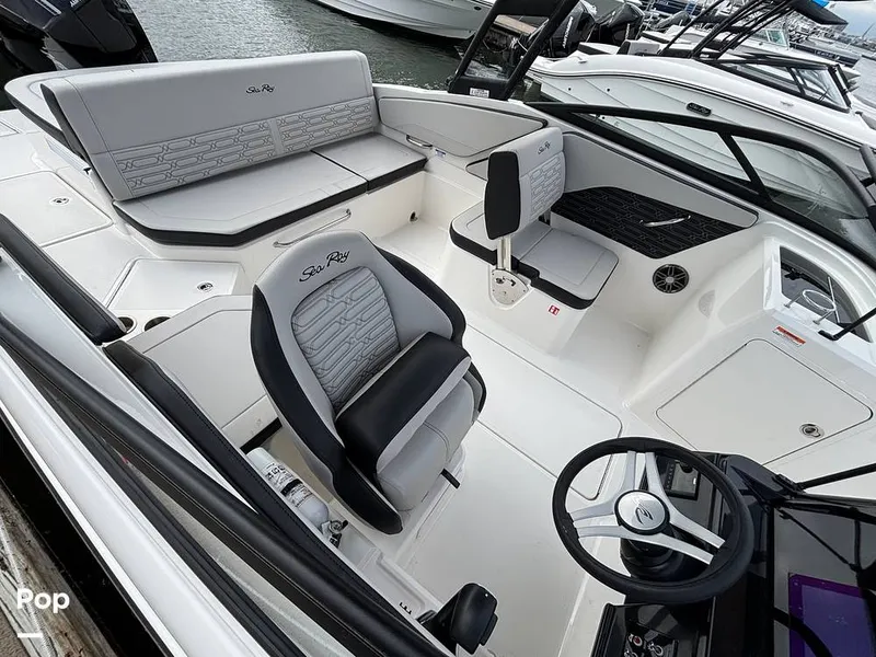 Slide: The Image of Sea Ray SPX 210 OB 2025 - 16108690
