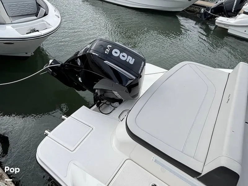 Slide: The Image of Sea Ray SPX 210 OB 2025 - 16108691
