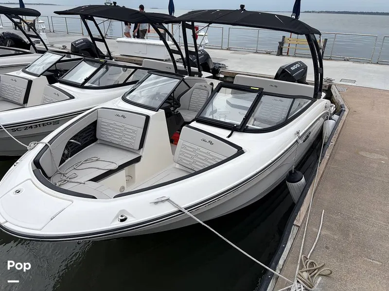 Slide: The Image of Peace of mind: Ask for a complimentary BoatHistoryReport report ($39.99 value) - I1