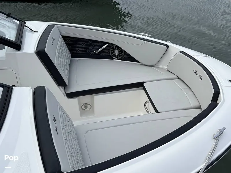 Slide: The Image of Sea Ray SPX 210 OB 2025 - 16108684