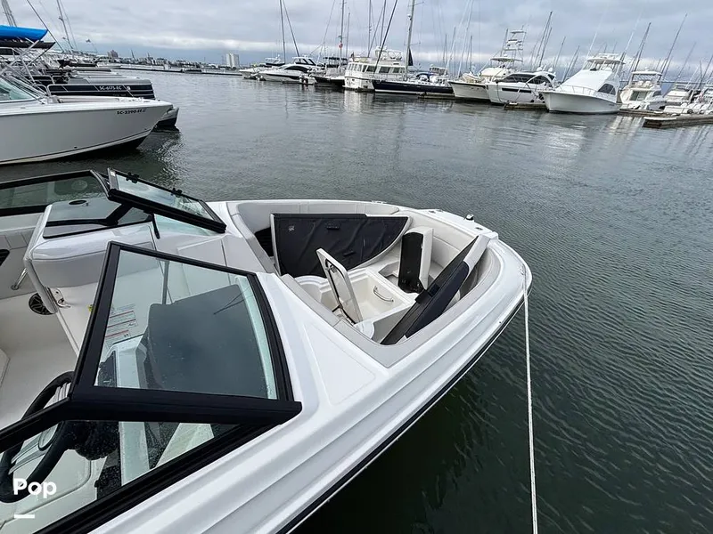 Slide: The Image of Sea Ray SPX 230 OB 2025 - 16108714