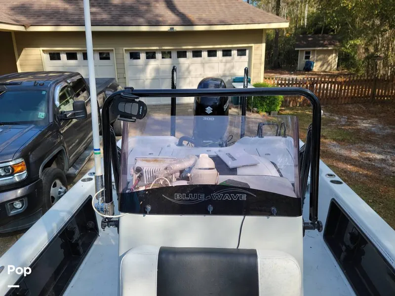 Slide: The Image of Blue Wave 2400 Pure Bay 2018 - 16141393