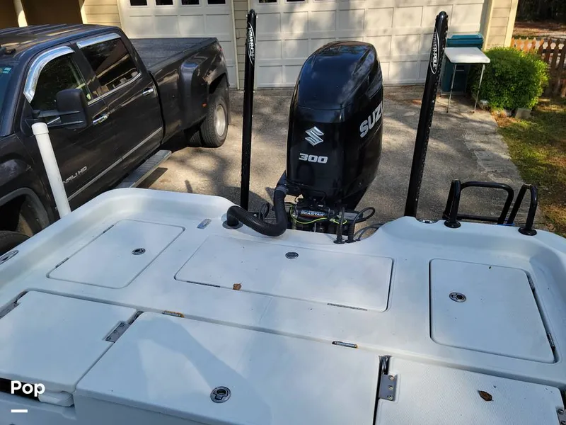 Slide: The Image of Blue Wave 2400 Pure Bay 2018 - 16141394