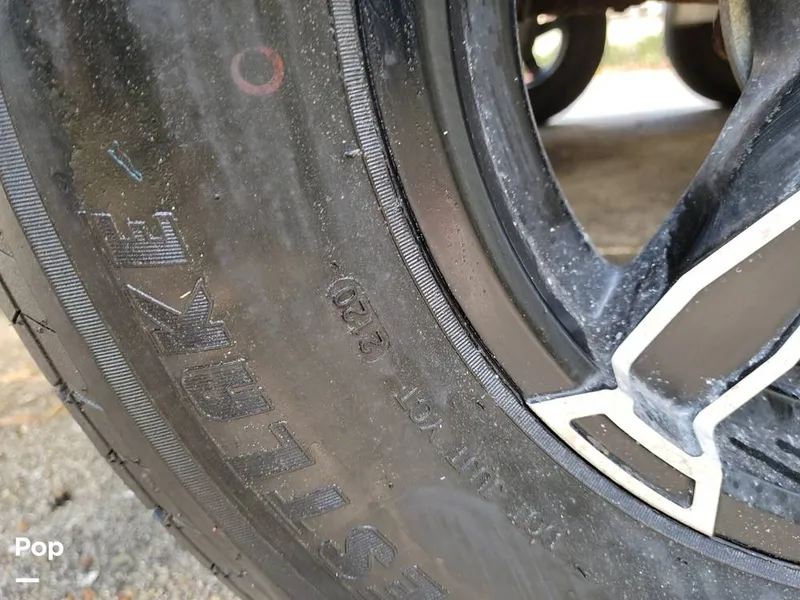 Slide: The Image of Tire Date Code - 16141465