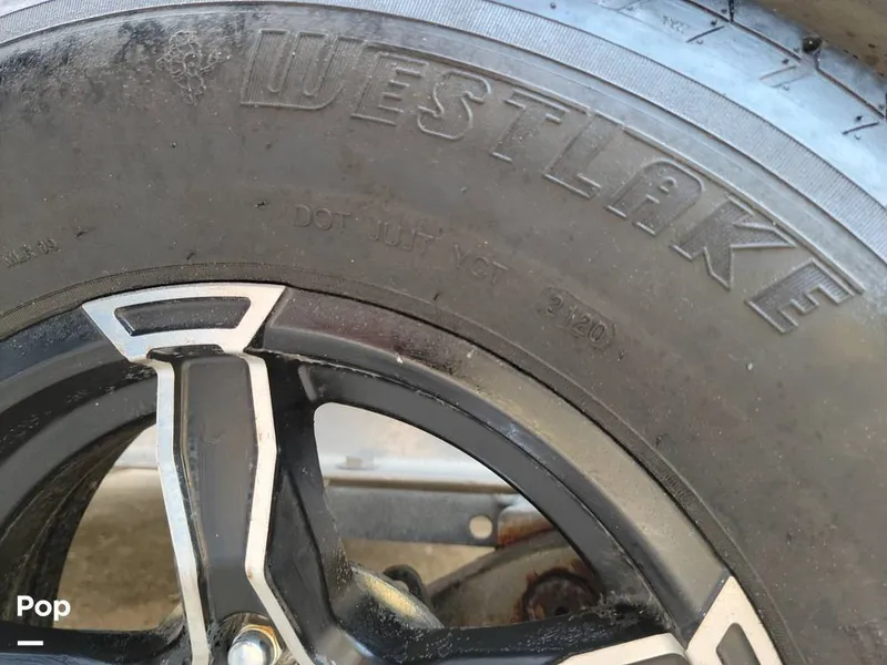 Slide: The Image of Tire Date Code - 16141468