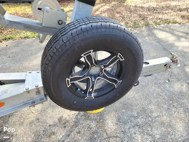 Slide: The Image of Blue Wave 2400 Pure Bay 2018 - 16141470