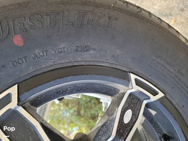 Slide: The Image of Tire Date Code - 16141471