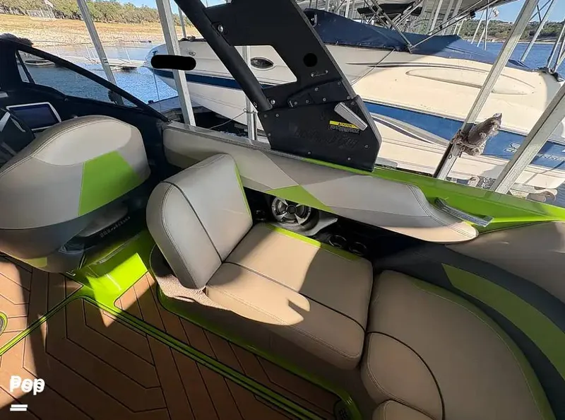 Slide: The Image of Malibu Wakesetter 23 LSV 2017 - 16087762