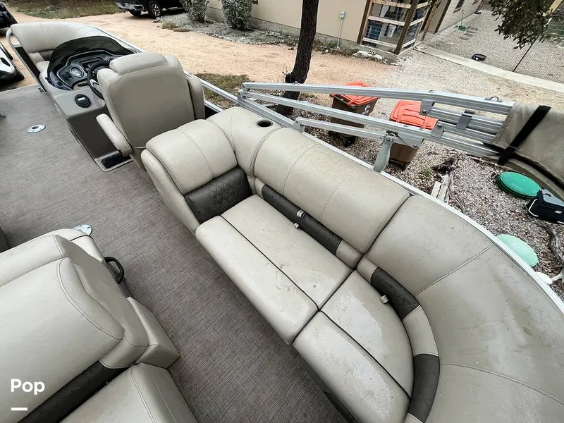 Slide: The Image of Sun Tracker Party Barge 22DLX 2020 - 16090824