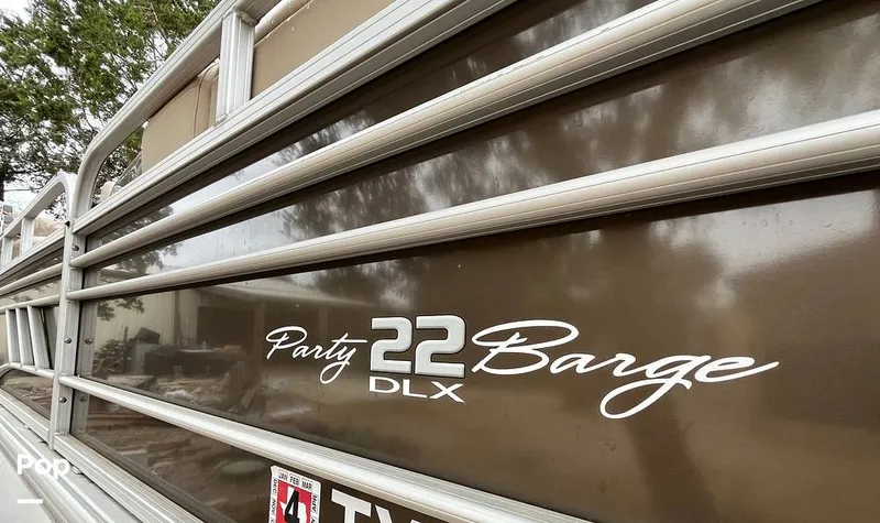 Slide: The Image of Sun Tracker Party Barge 22DLX 2020 - 16090762