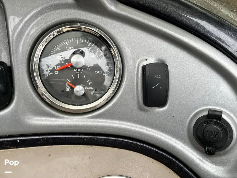 Slide: The Image of Sun Tracker Party Barge 22DLX RF Option 2020 - 16090795