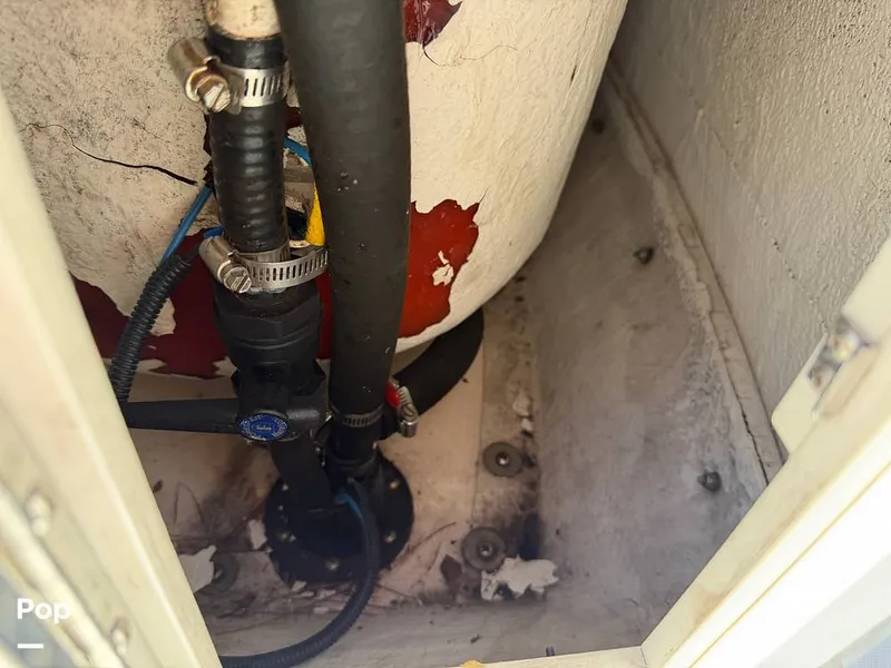 Slide: The Image of Boston Whaler Outrage 22 2013 - 16154658