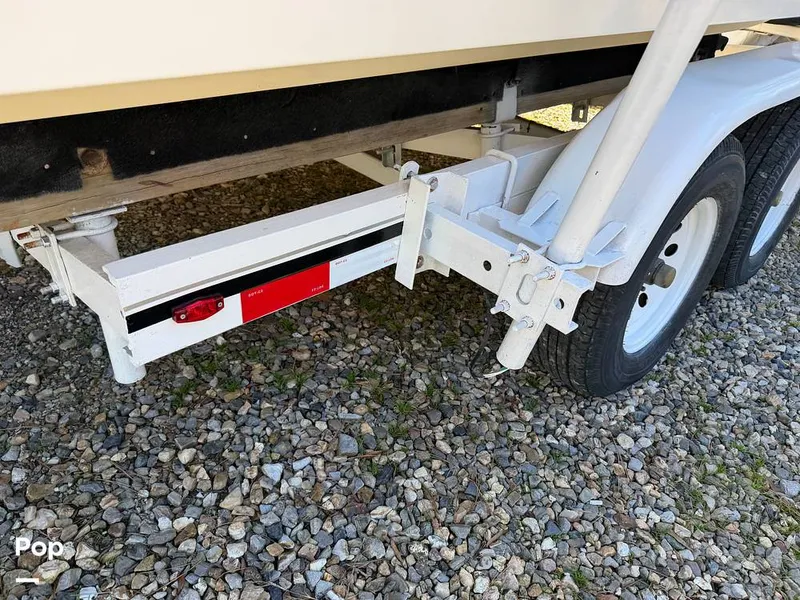 Slide: The Image of Boston Whaler Outrage 22 2013 - 16154576