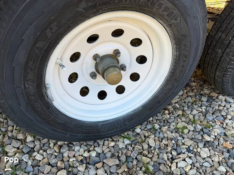 Slide: The Image of Boston Whaler Outrage 22 2013 - 16154580