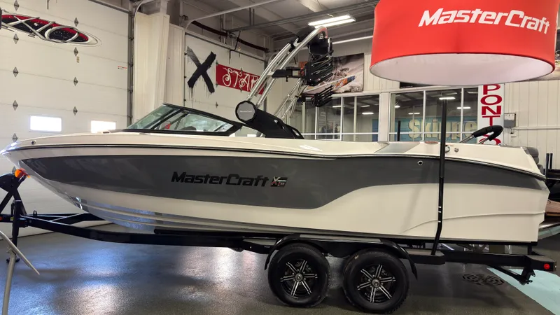 The Image of Mastercraft XT25 2024 - 0
